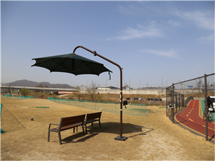 파라솔 및 벤치의자 설치.png